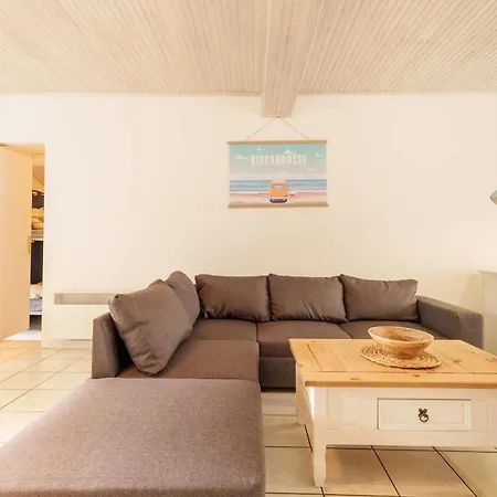 Maison 6 Pers A Avec Grande Terrasse, 3 Ch, Jardin Clos, Classee 1 Etoile - Fr-1-877-39 Holiday home Biscarrosse
