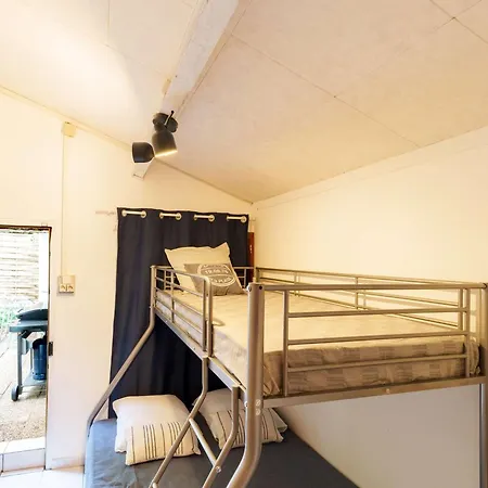Holiday home Maison 6 Pers A Avec Grande Terrasse, 3 Ch, Jardin Clos, Classee 1 Etoile - Fr-1-877-39 Biscarrosse