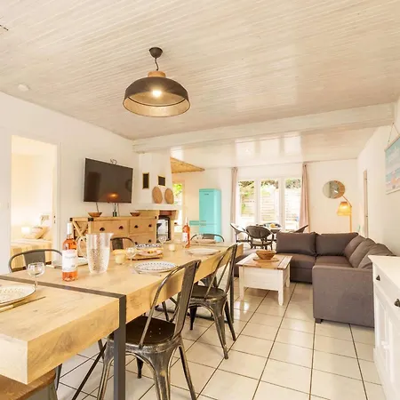 Maison 6 Pers A Avec Grande Terrasse, 3 Ch, Jardin Clos, Classee 1 Etoile - Fr-1-877-39 Holiday home *
